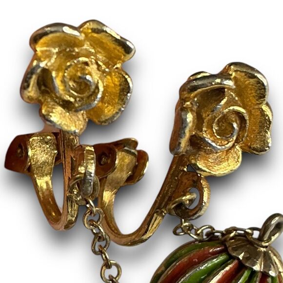 Vintage Gold Tone Rose with Green & Red Drop Dangle Clip On Earrings - Picture 4 of 11